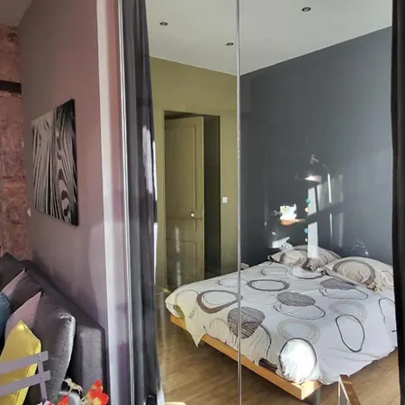 Zara Apartman *